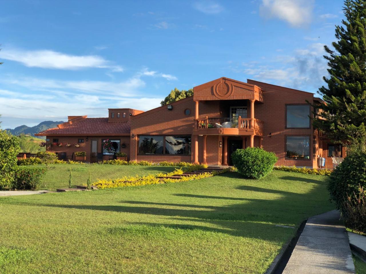 בית הארחה El Penol  	Finca Casa Loma מראה חיצוני תמונה